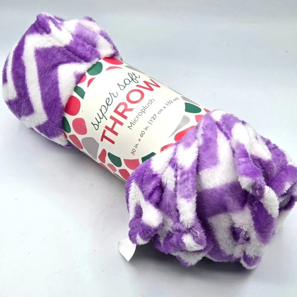 Microplush Super Soft Throw Blanket Purple and White Chevron Pattern 50